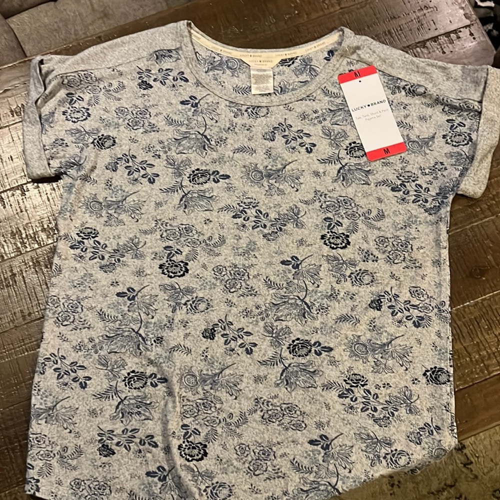 NWT - Lucky Brand sleep t-shirt